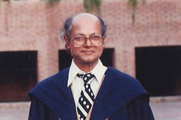 Prof. P.N. Khandwalla  (May 4, 1991 - August 31, 1996)