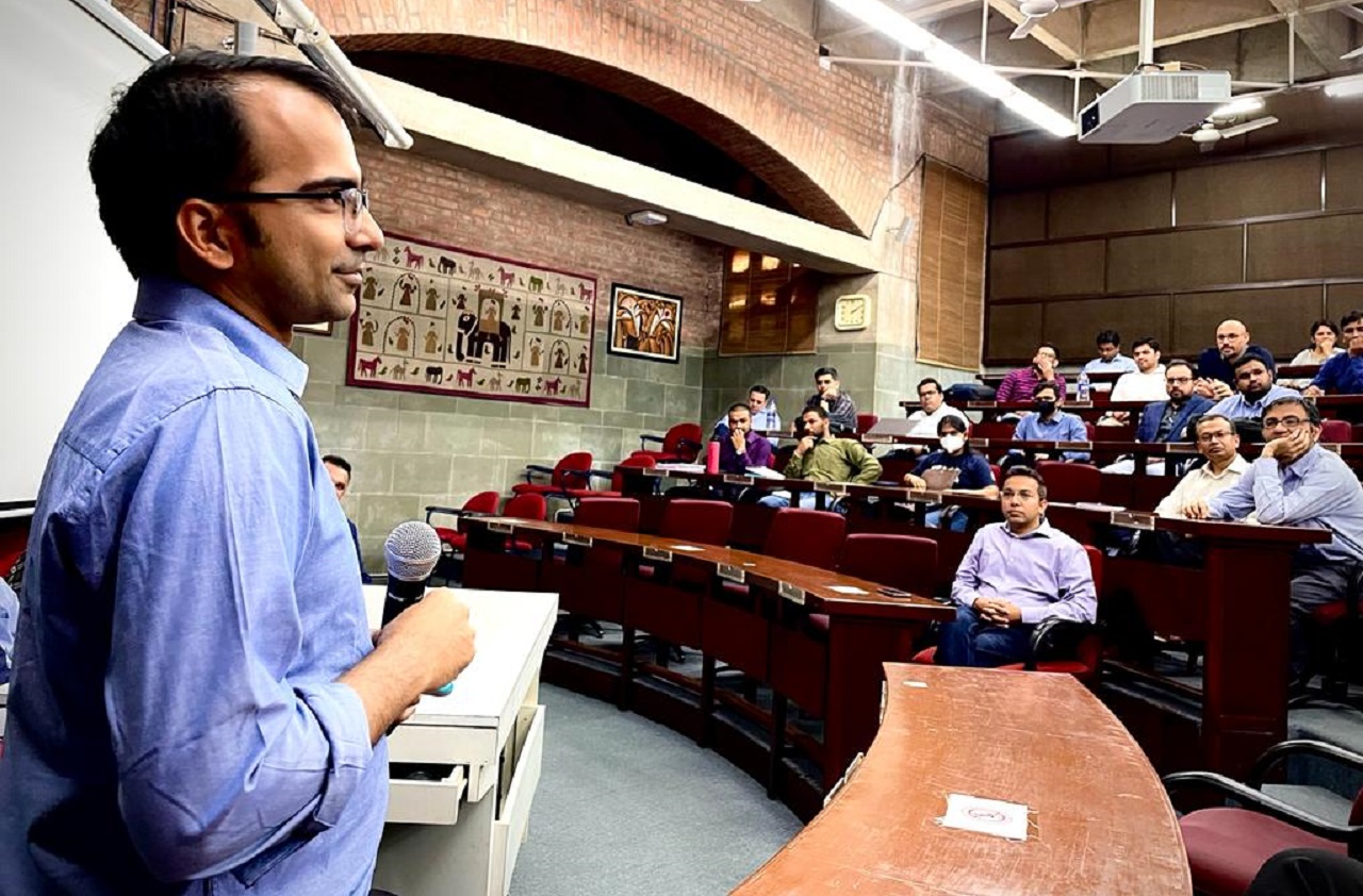 [CXO CONCLAVE] : "REJUVENATING BUSINESSES IN THE ERA OF AI+" ORGANISED BY BRIJ DISA CDSA AT IIMA